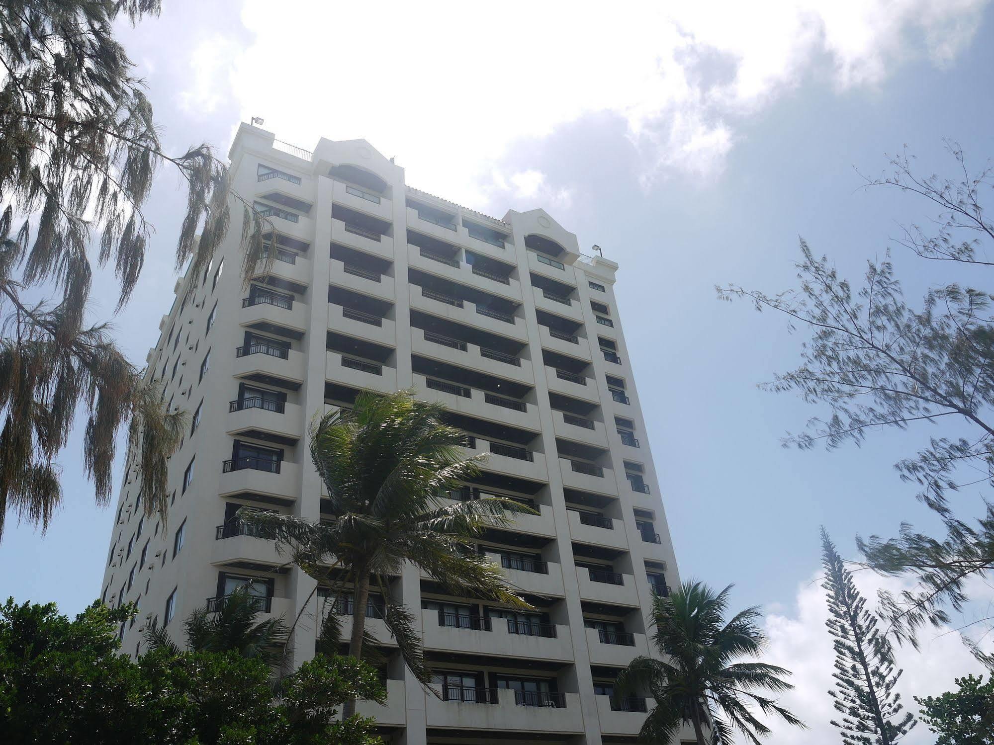 Aquarius Beach Tower Susupe Bagian luar foto